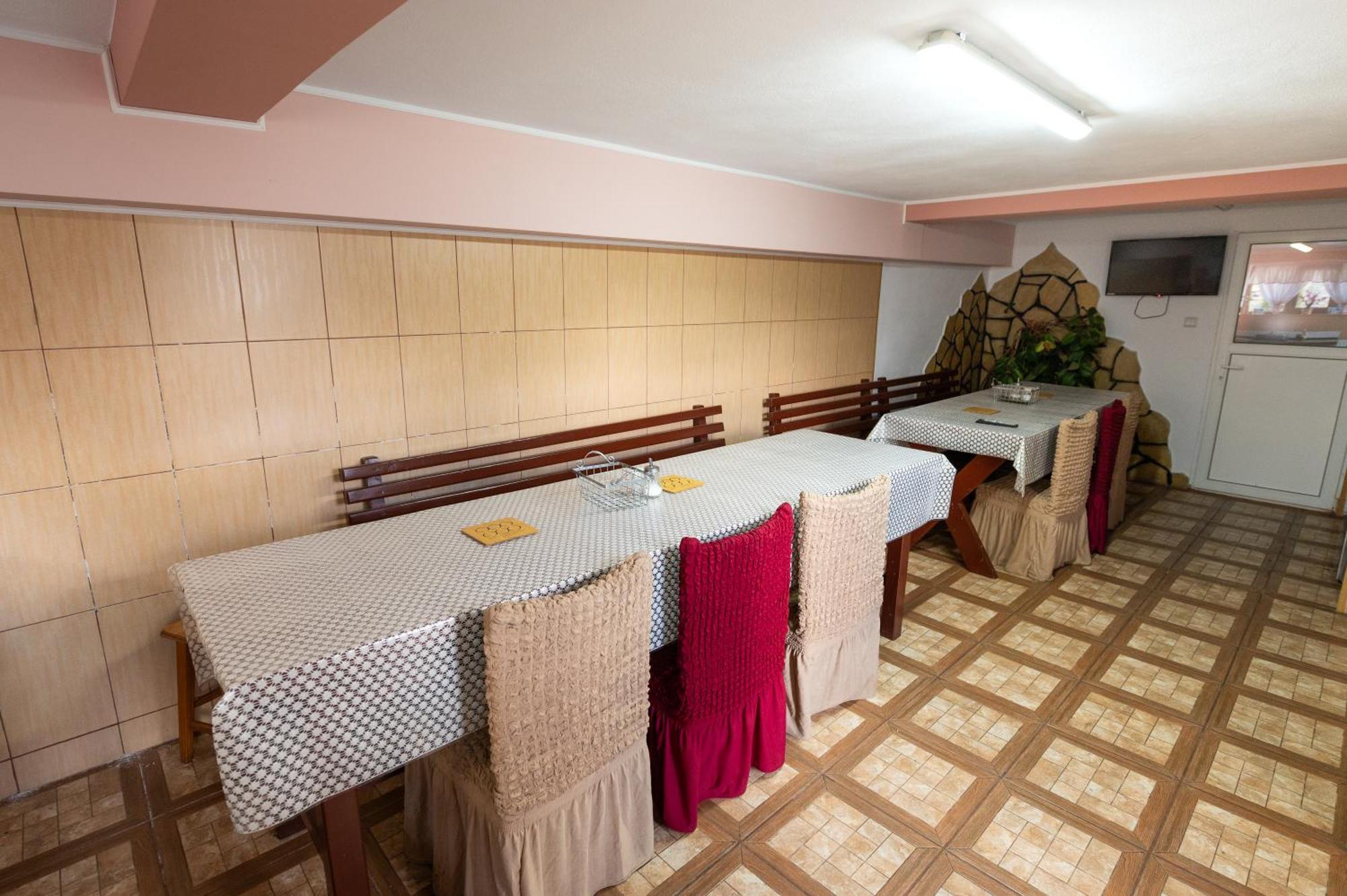 Casa Alex Calimanesti Hotel Buitenkant foto