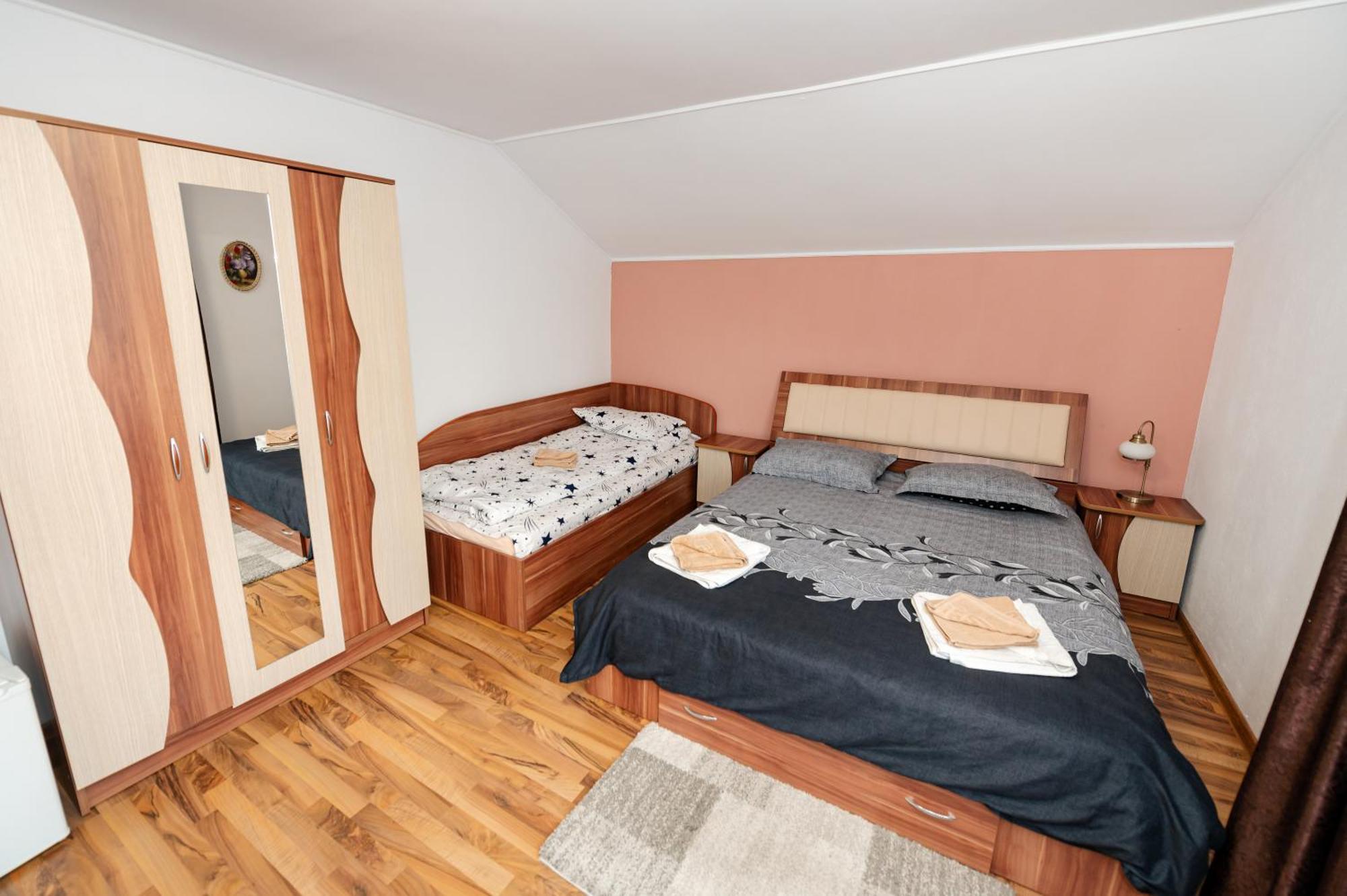 Casa Alex Calimanesti Hotel Buitenkant foto